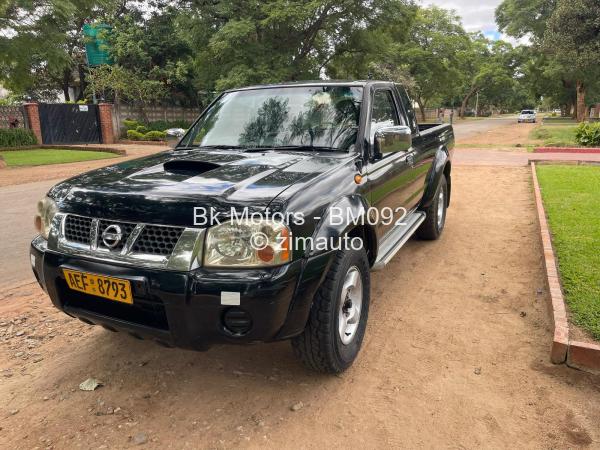 2009 Nissan  Navara