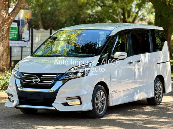 2016 Nissan  Serena