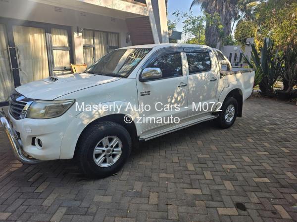 2012 Toyota  Hilux