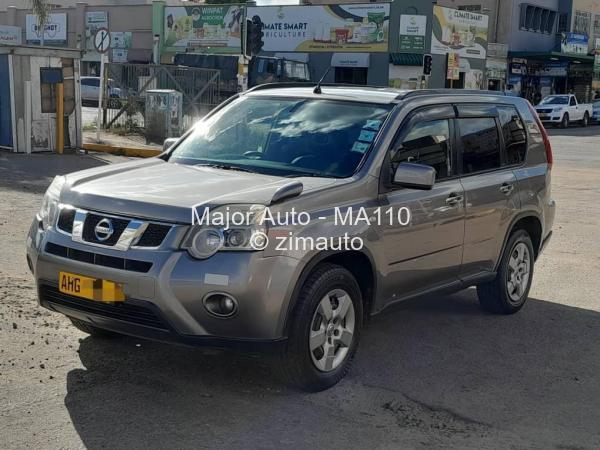 2012 Nissan  X-Trail