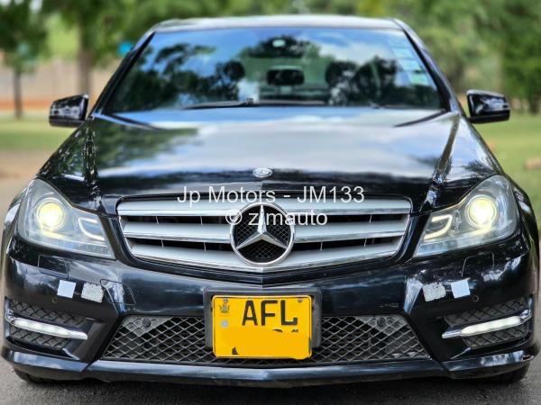 2011 Mercedes Benz C200