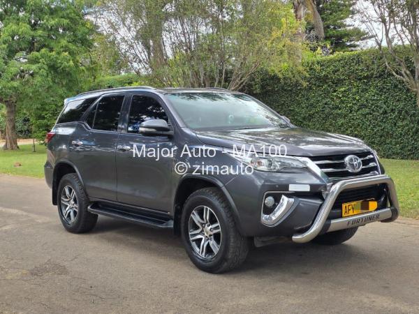 2017 Toyota  Fortuner