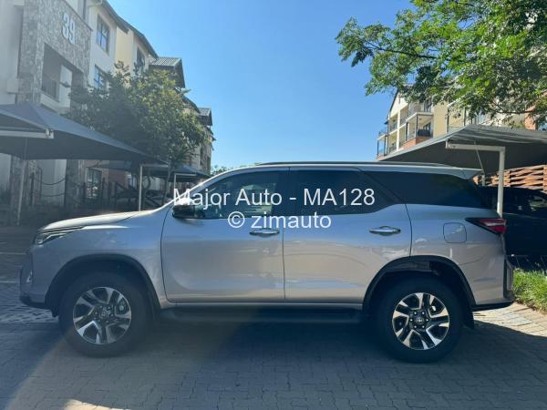 2024 Toyota  Fortuner