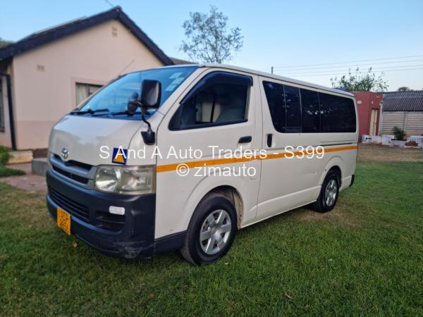 2013 Toyota  Quantum Mini