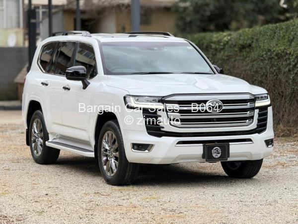 2023 Toyota  Land Cruiser