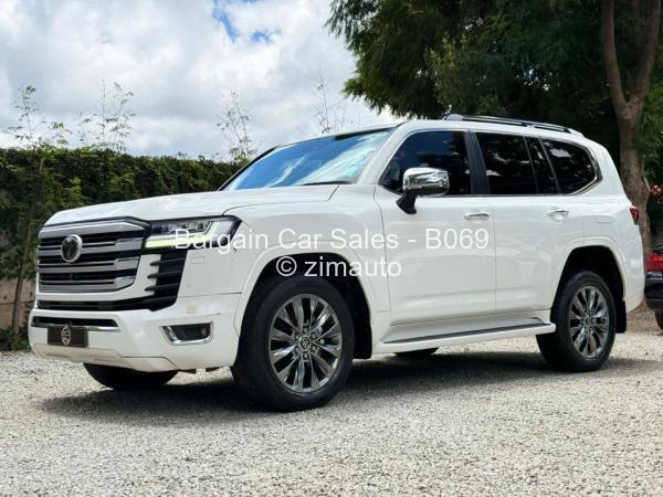 2023 Toyota  Land Cruiser