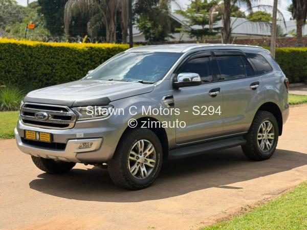 2017 Ford  Everest