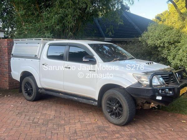 2015 Toyota  Hilux