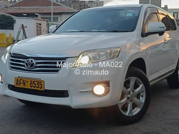 2011 - Toyota  Vanguard