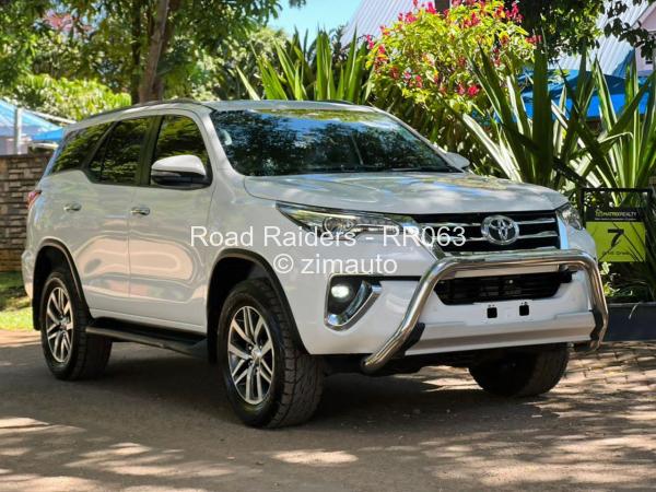 2021 Toyota  Fortuner