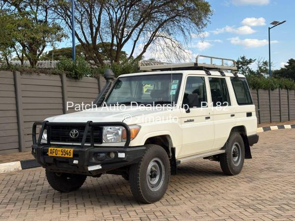 2021 Toyota  Land Cruiser 76