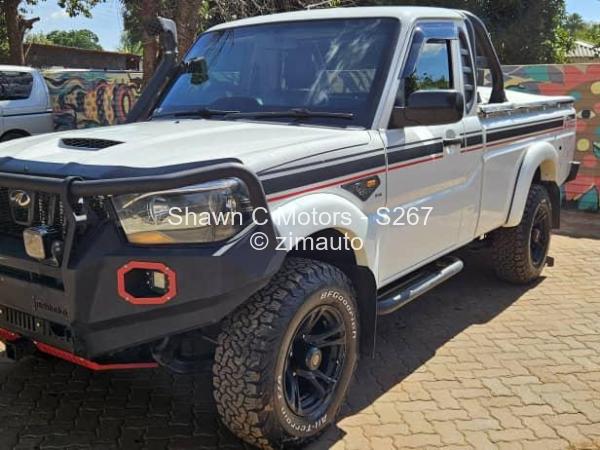 2019 Mahindra mHawak