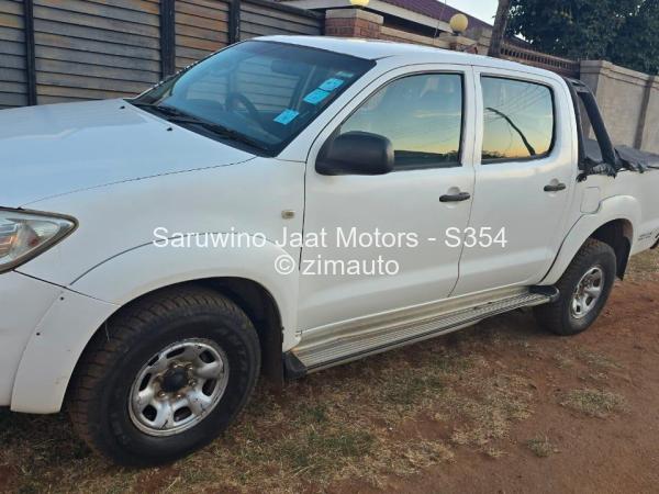 2012 Toyota  Hilux