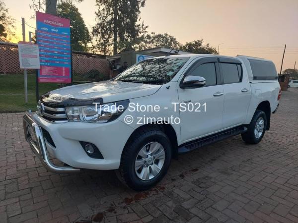 2017 Toyota  Hilux