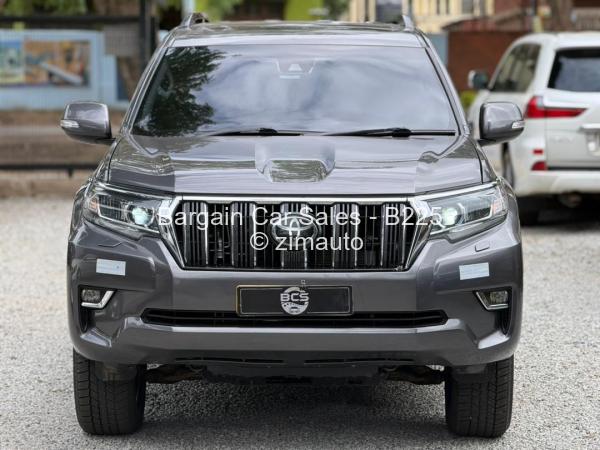 2020 Toyota  Land Cruiser