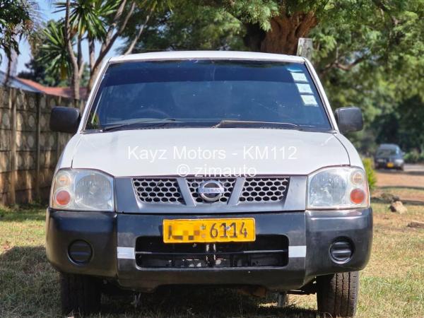2011 Nissan  NP300 Hardbody