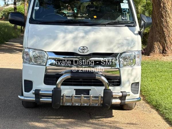 2017 Toyota  Hiace