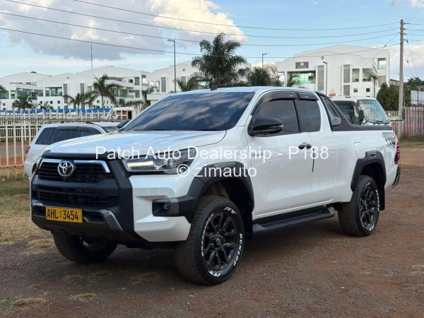 2021 Toyota  Hilux