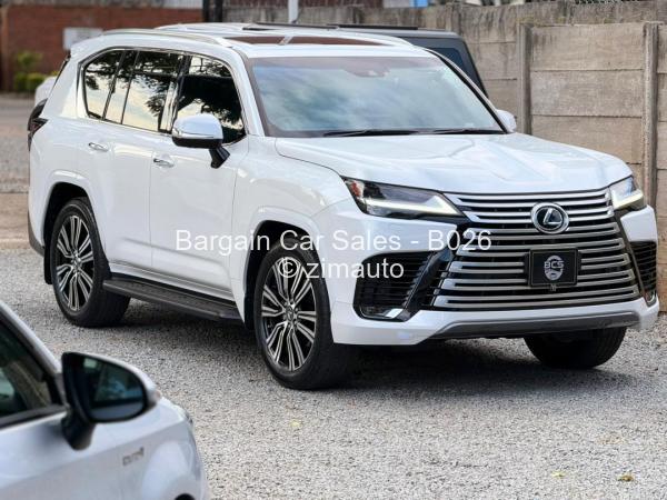2023 Lexus  LX 600