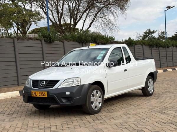 2019 Nissan  NP200
