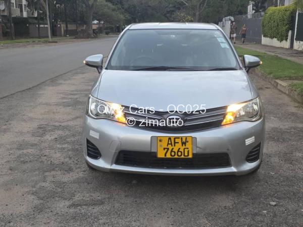 2015 - Toyota  Axio