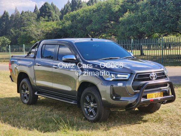 2021 Toyota  Hilux