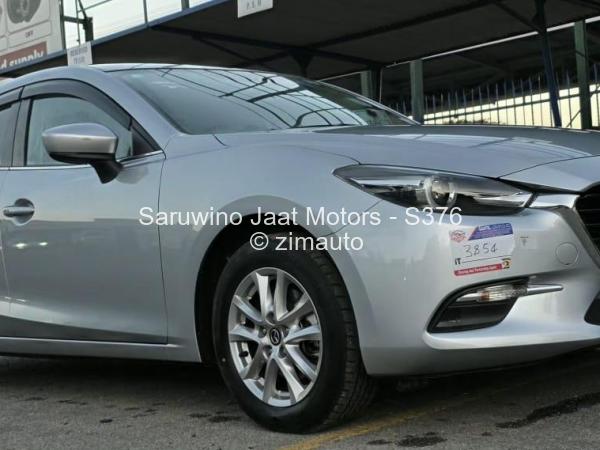 2017 Mazda  axela