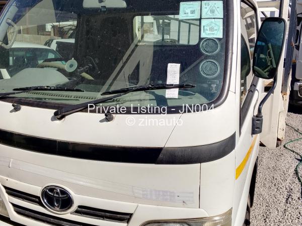 2015 Toyota  Dyna 150