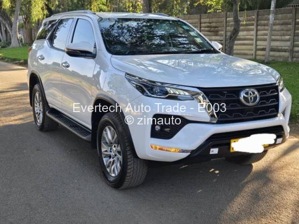 2022 - Toyota  Fortuner