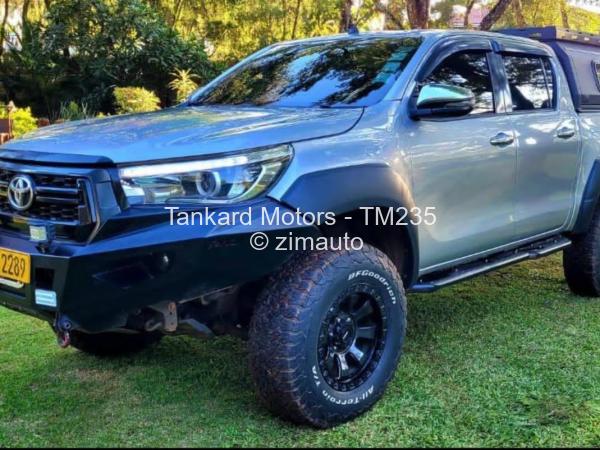 2018 Toyota  HILUX GD6