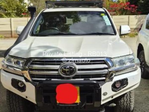 2018 Toyota  Land Cruiser 200