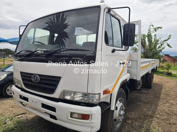 2015 UD UD 90