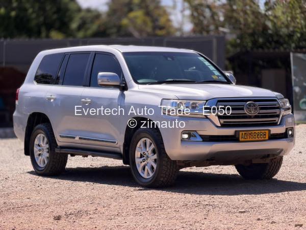 2016 Toyota  Land Cruiser 200