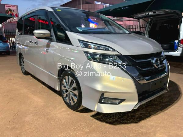 2017 Nissan  Serena