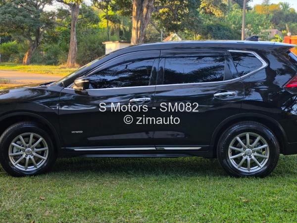 2018 Nissan  X-Trail