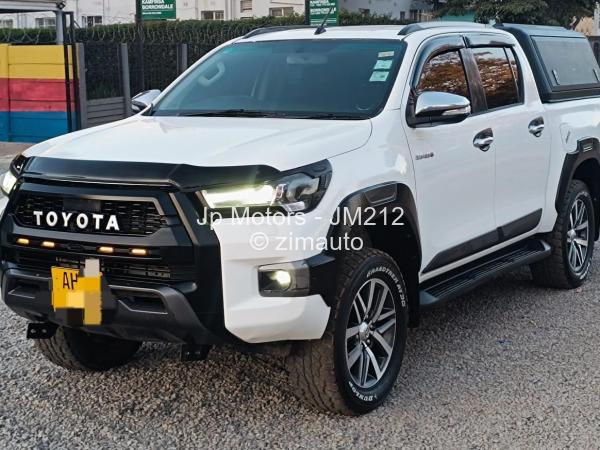 2016 Toyota  HILUX GD6