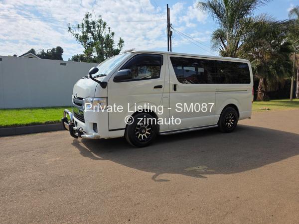 2017 Toyota  Hiace