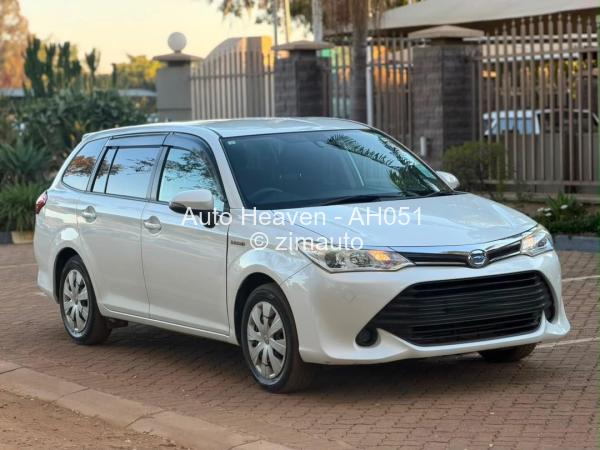2016 Toyota  Axio
