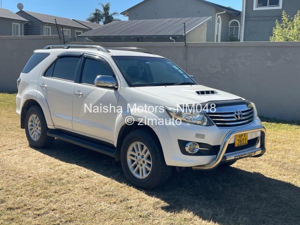 2015 - Toyota  Fortuner
