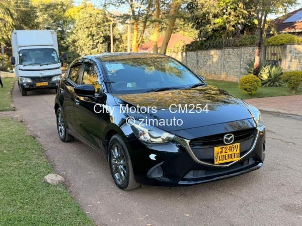 2016 Mazda  Demio