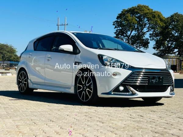 2017 Toyota  Aqua
