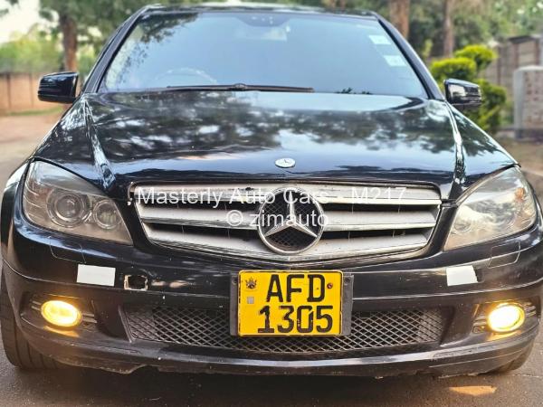 2011 Mercedes Benz C200