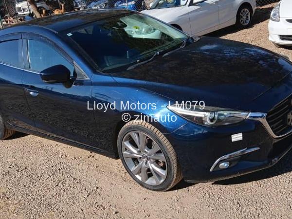 2016 Mazda  axela