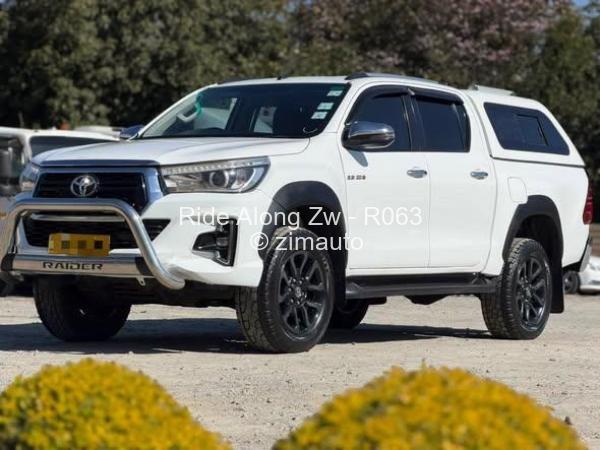 2018 - Toyota  Hilux