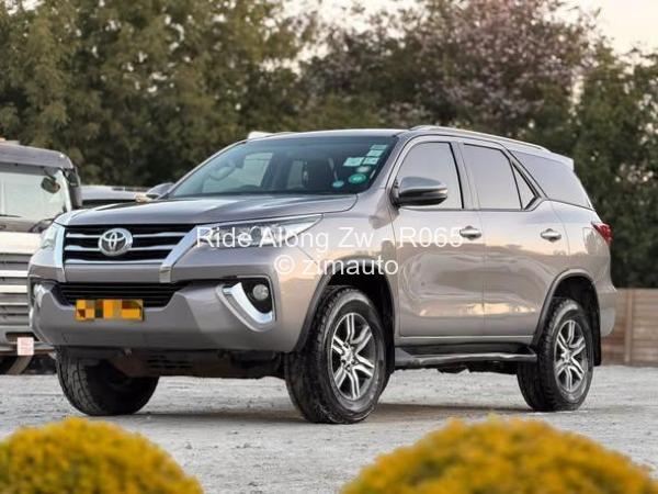 2010 - Toyota  Fortuner
