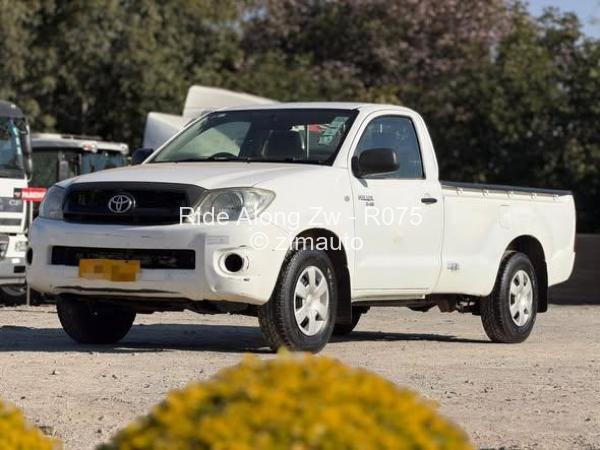 2008 - Toyota  Hilux