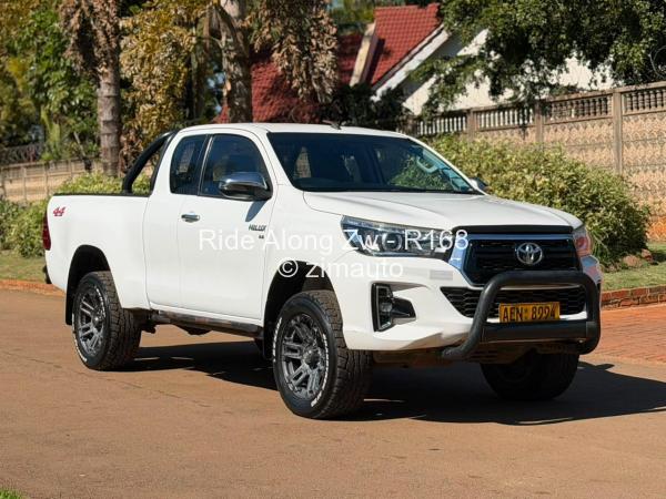 2016 Toyota  Hilux