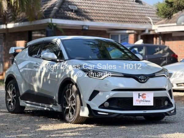 2017 - Toyota  CH-R