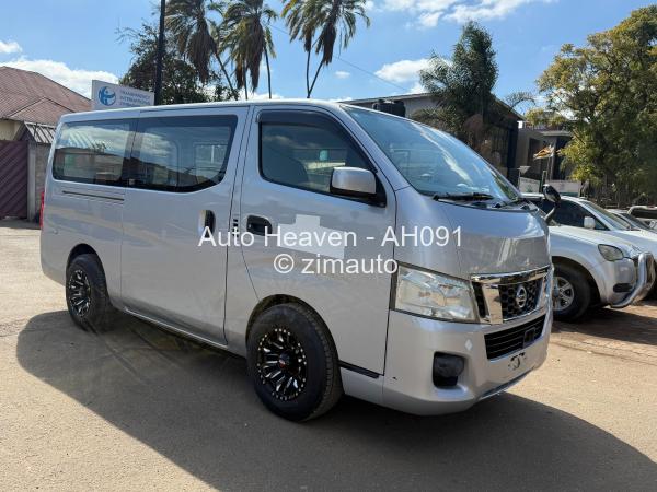 2017 Nissan  NV350