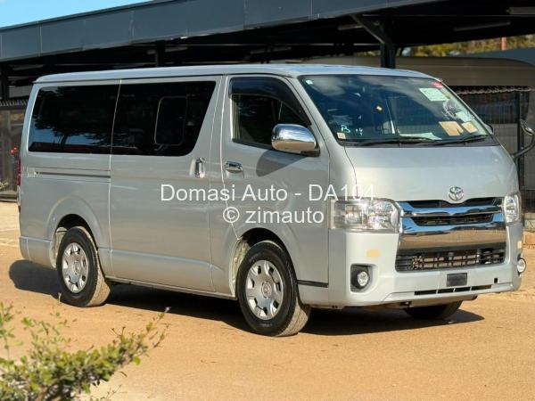 2017 Toyota  Hiace